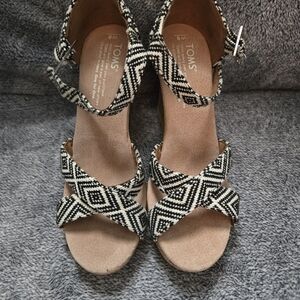 Toms Black & White Geometric Crisscross Wedge Sandals